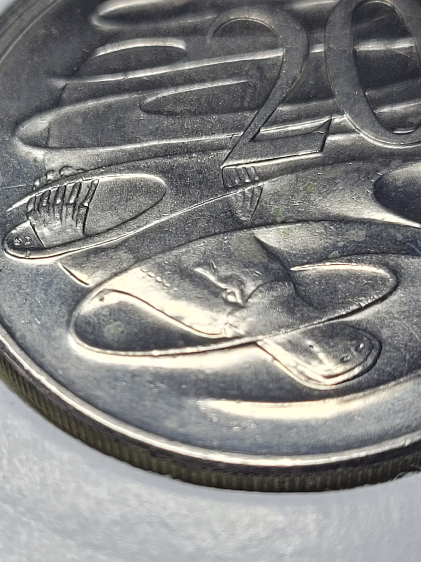 1981 20c Coin Royal Canadian Mint 3.5 Claw Error (Almost Uncirculated Condition)