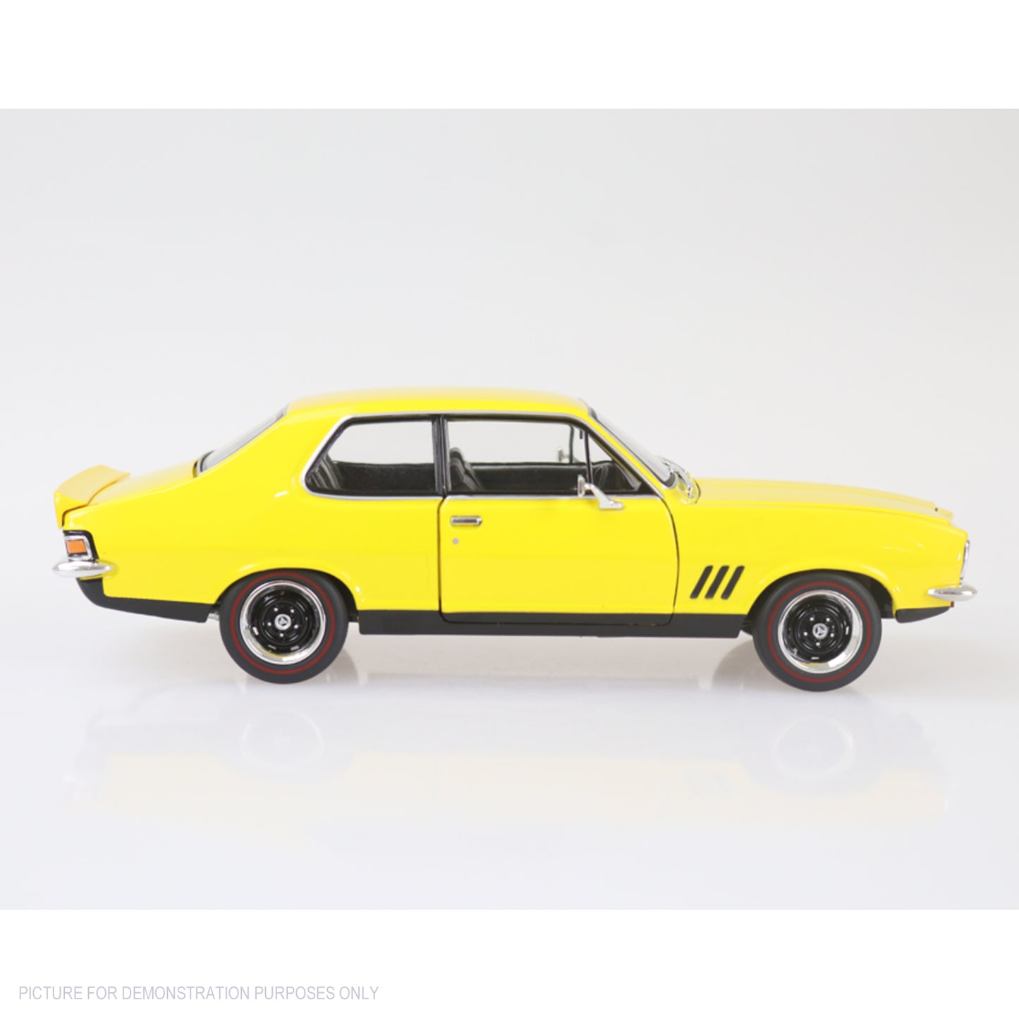 DDA Collectibles Series - 1:24 Yellow LJ GTR Holden Torana Fully Detailed