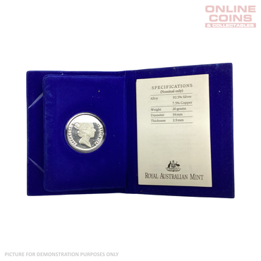 1992 92.5% Silver Proof $10 Emperor Penguins Birds of Australia In Damaged display