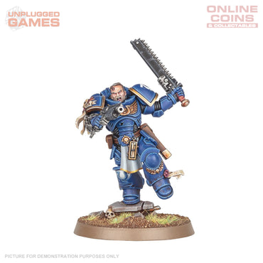 Warhammer 40,000 Commermorative Series - Space Marines Lieutenant Titus
