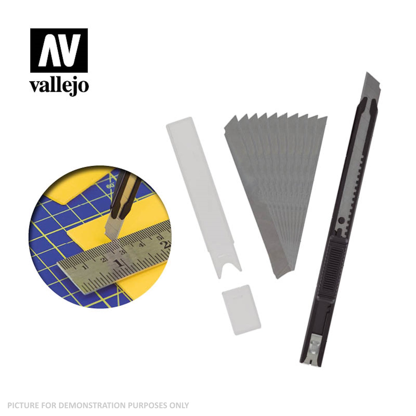 Vallejo Hobby Tools - Slim Snap-Off Knife & 10 Blades