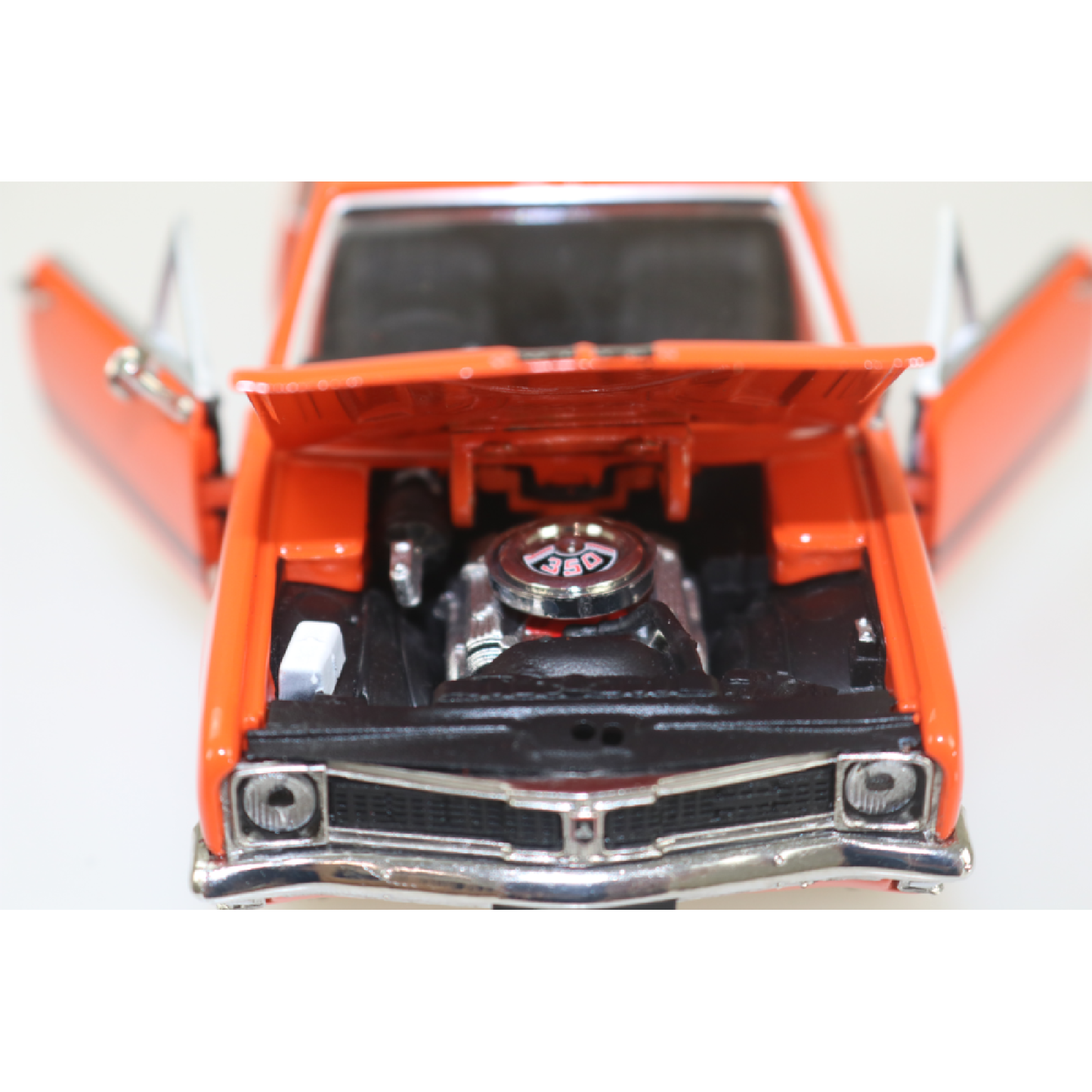 DDA 1:32 Orange HT GTS 350 Monaro